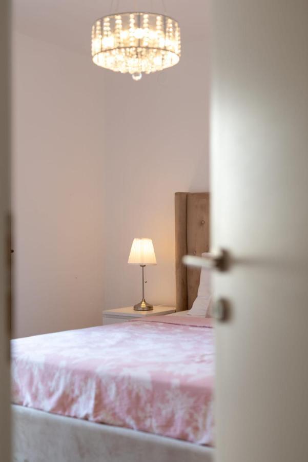 Oleandar Apartment Трогир Екстериор снимка
